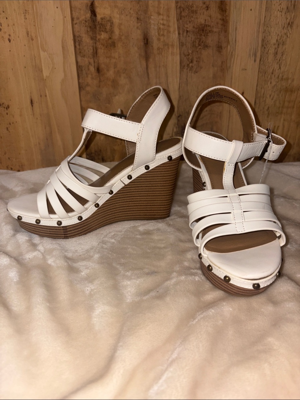 #132 Report White Strappy Wedge Sandals with Studded Wood-Effect Platform